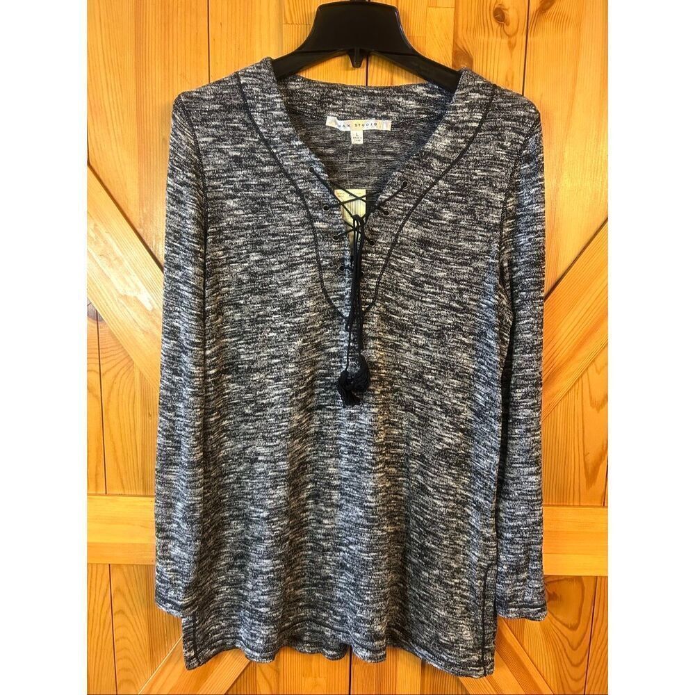 Max Studio Long Sleeve V Neck Light Weight Tunic Sweater NWT Size Large (5605)